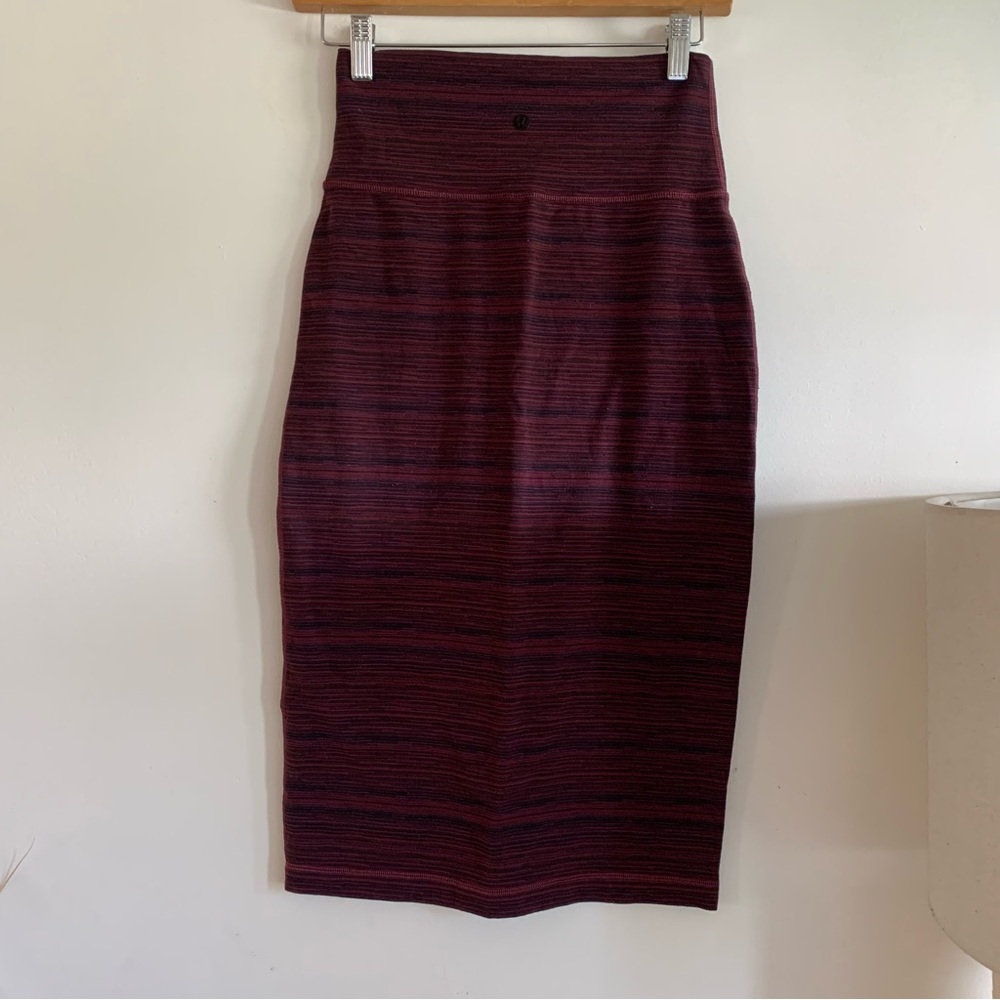 Lululemon Athletica Tube and form Red Midi Pencil Skirt for Cocktail - Picture 5 of 10